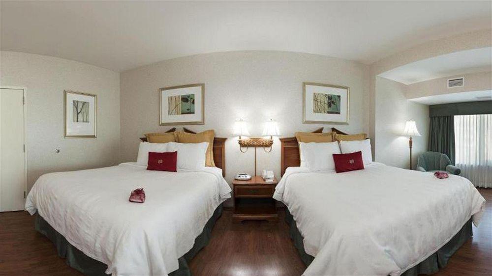 Clayton Plaza Hotel & Extended Stay Exterior photo