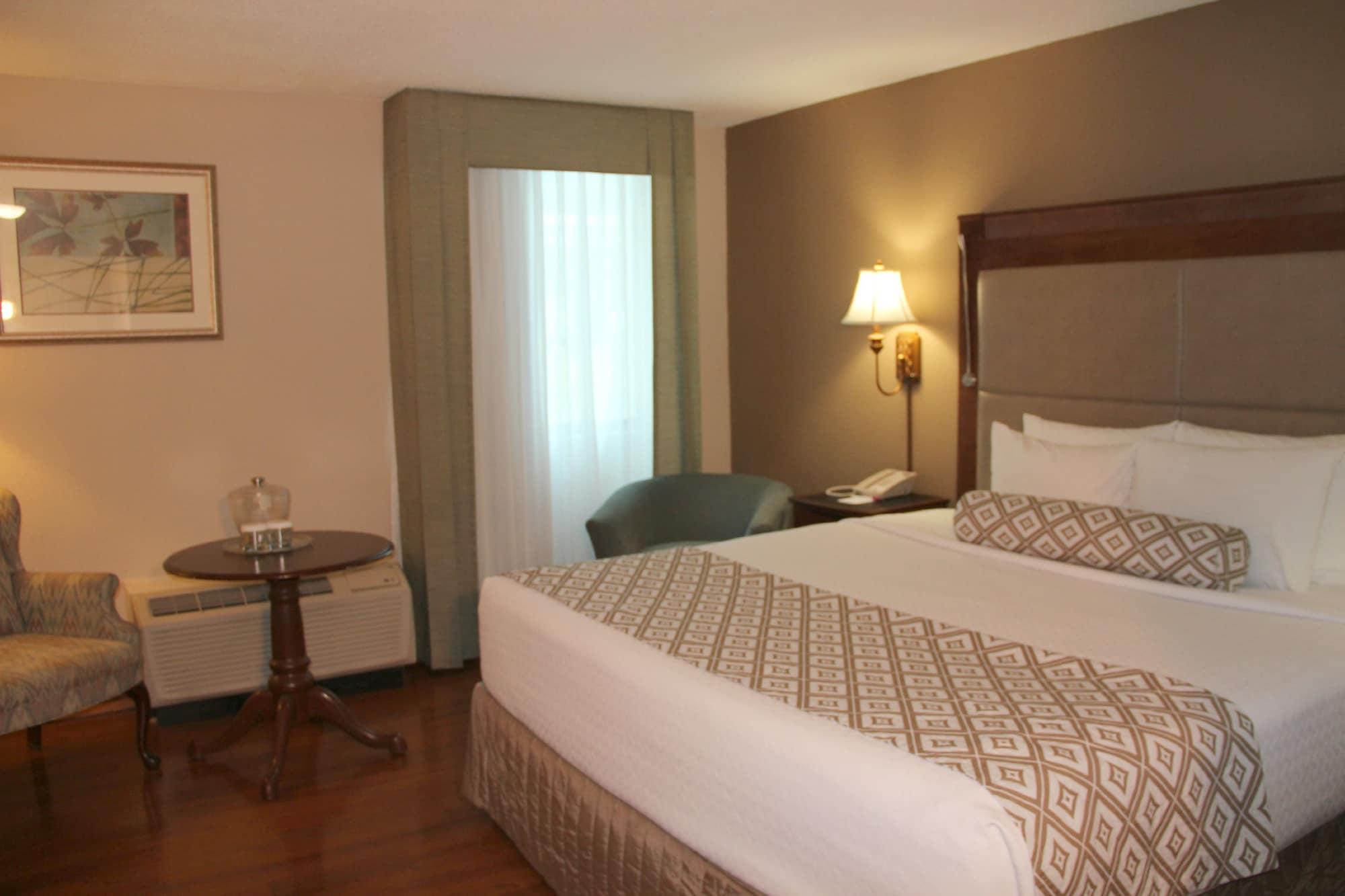 Clayton Plaza Hotel & Extended Stay Exterior photo