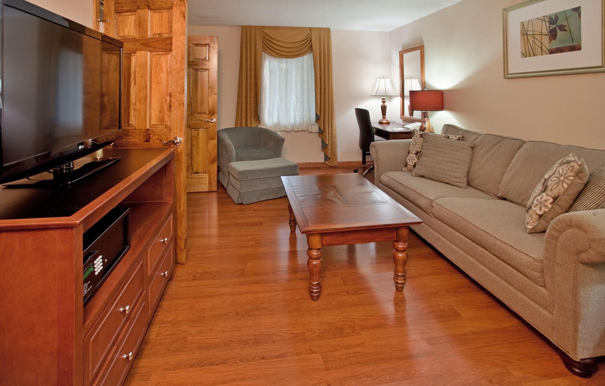Clayton Plaza Hotel & Extended Stay Room photo