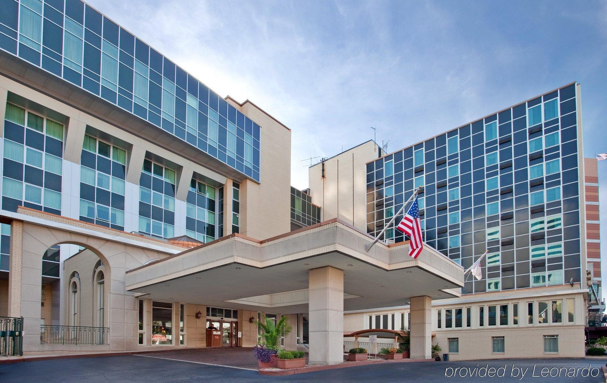 Clayton Plaza Hotel & Extended Stay Exterior photo
