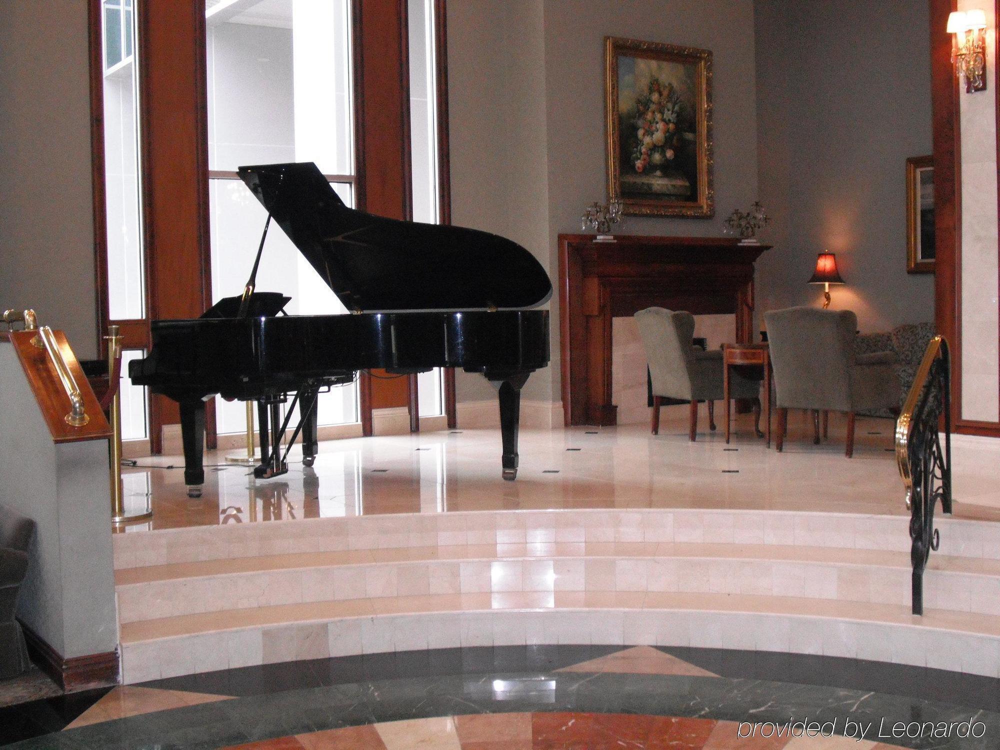 Clayton Plaza Hotel & Extended Stay Interior photo